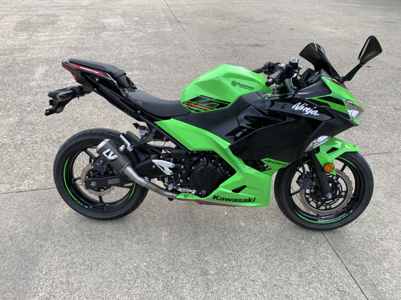 2023 Kawasaki EX400 Ninja 